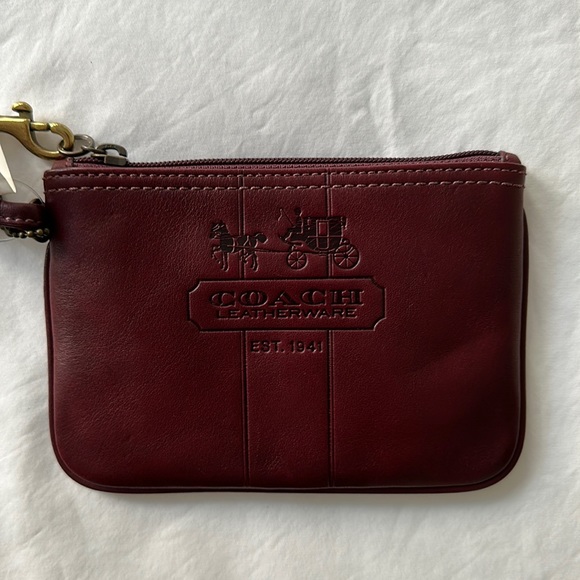 NWT Coach wristlet - Picture 2 of 6